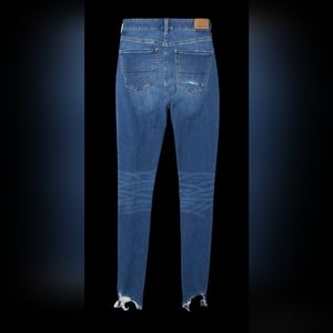 AE Dream Ripped Curvy Super High-Waisted Jegging